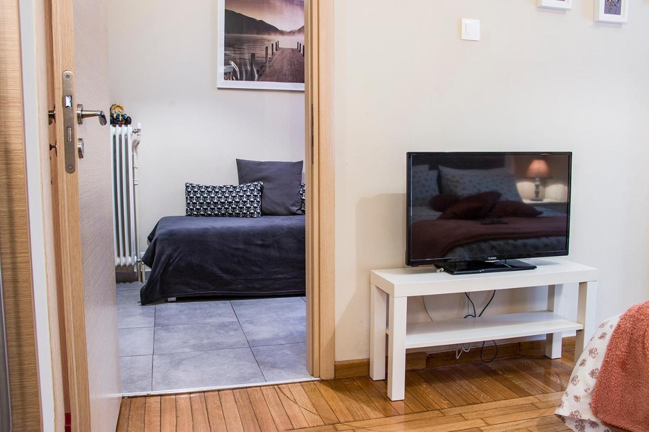 City Stay Close To The Metro A Charming Flat Athens Exterior photo